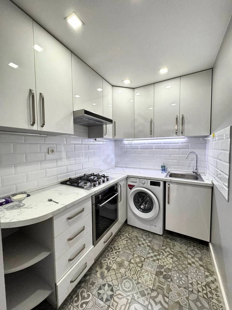 Image 7