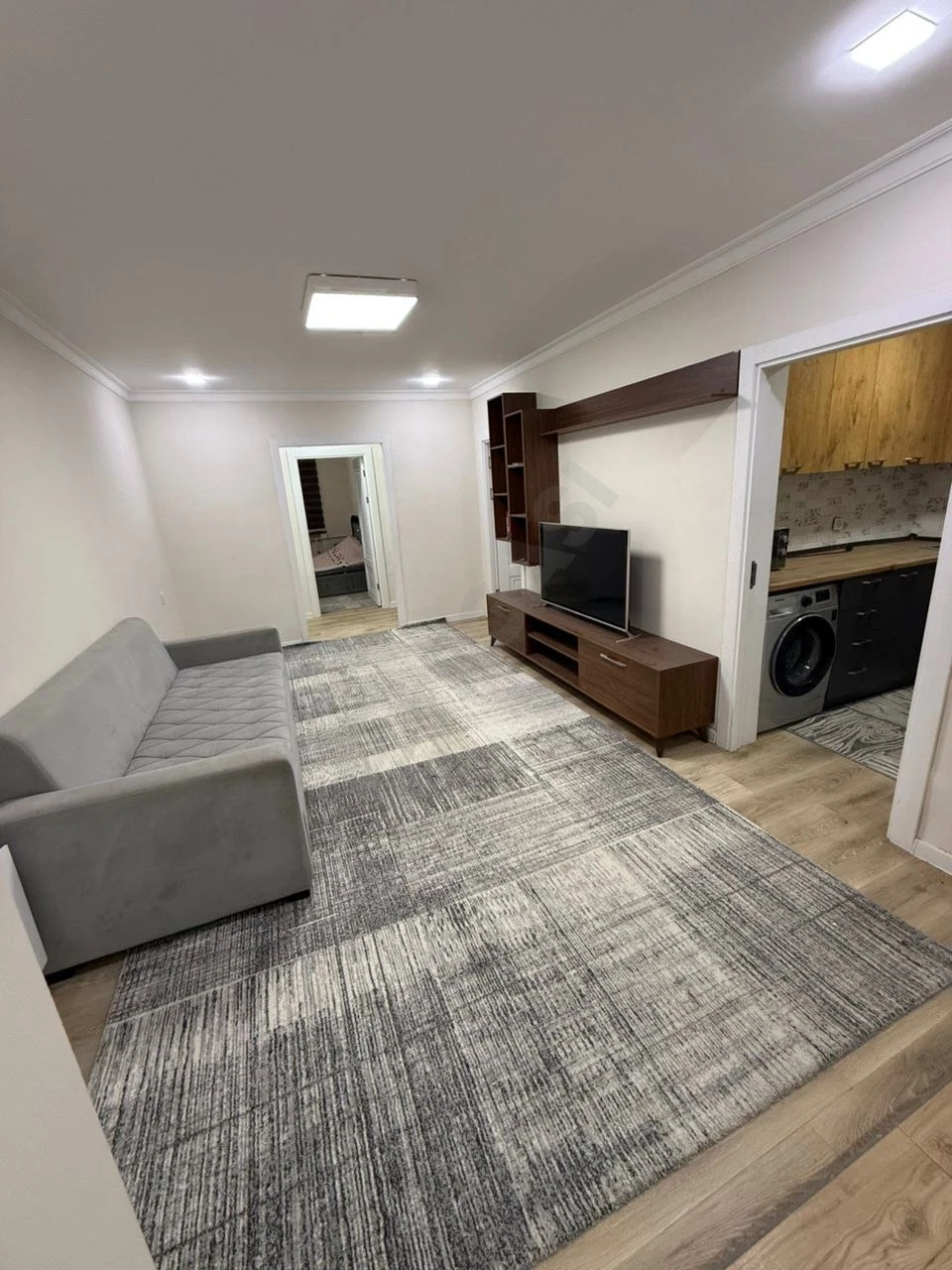 Yakkasarayda ta'mirlangan va mebelli 3-xonali kvartira 75 m² - Cover Photo