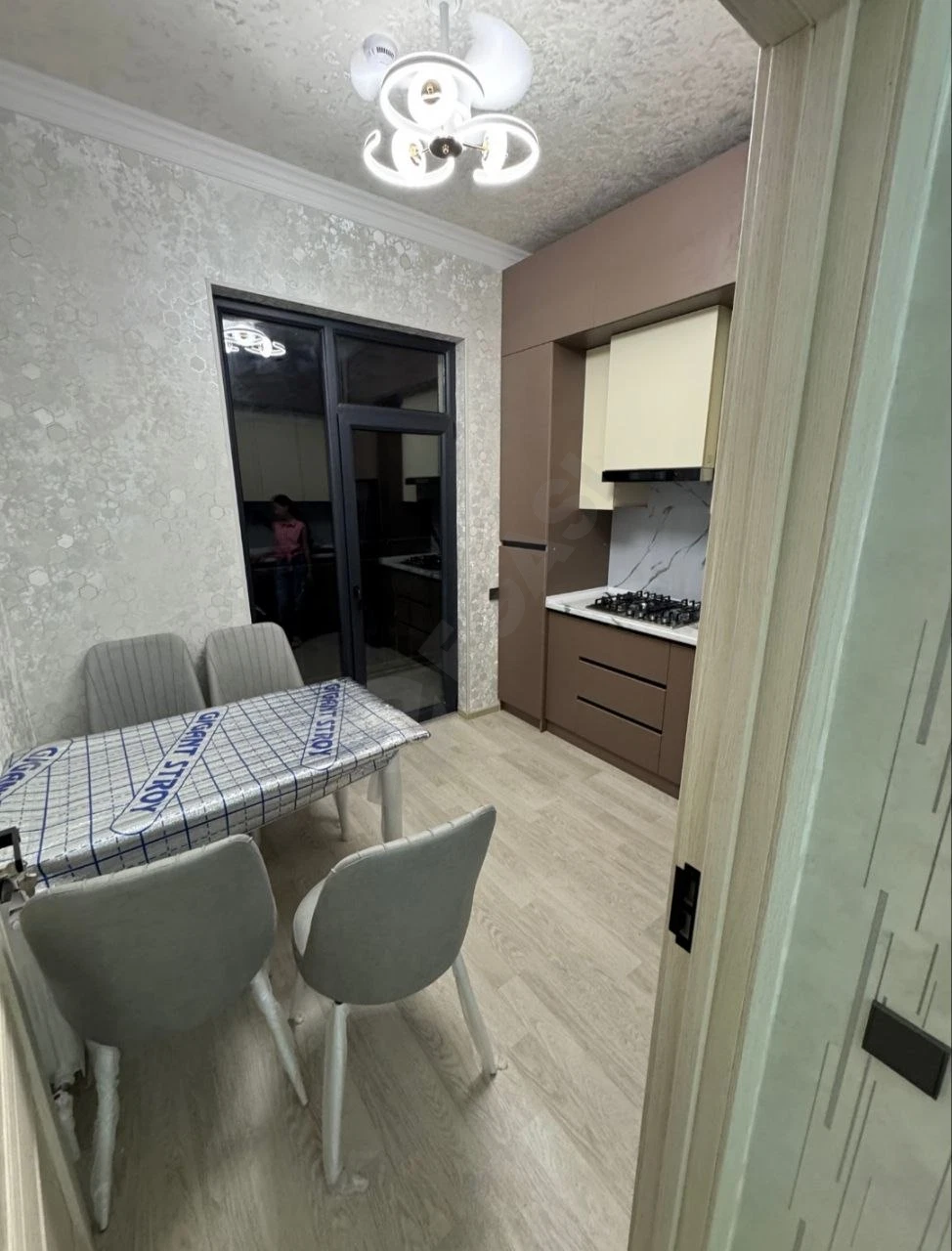 Image 7