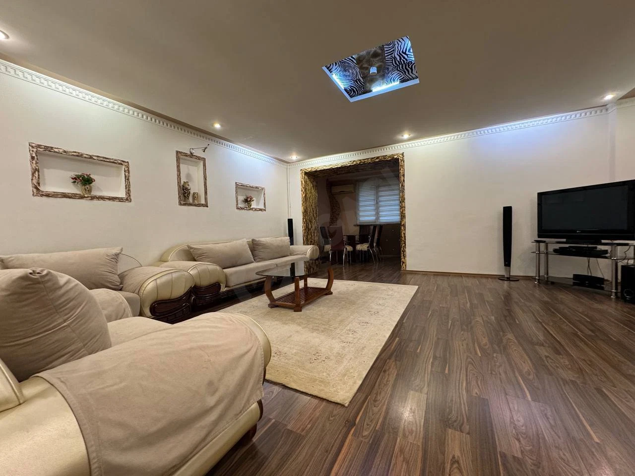 3/2/4 Apartment Mirzo-Ulugbek District - Cover Photo