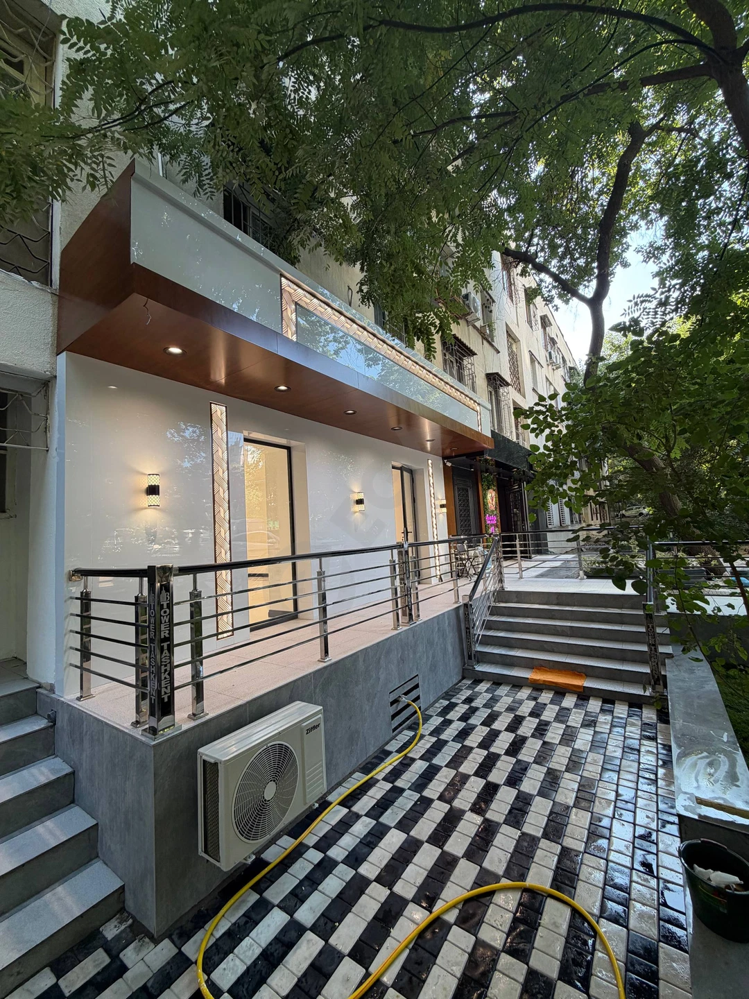 Commercial space Mirabad district Aybek 90 m² - Cover Photo