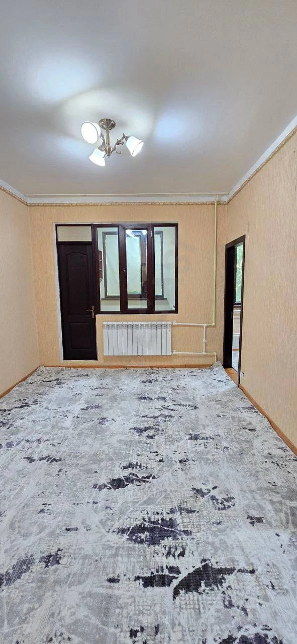Apartament 2-3 xonali Chilanzor Pionerskiy 45m2 3-qavat - Cover Photo