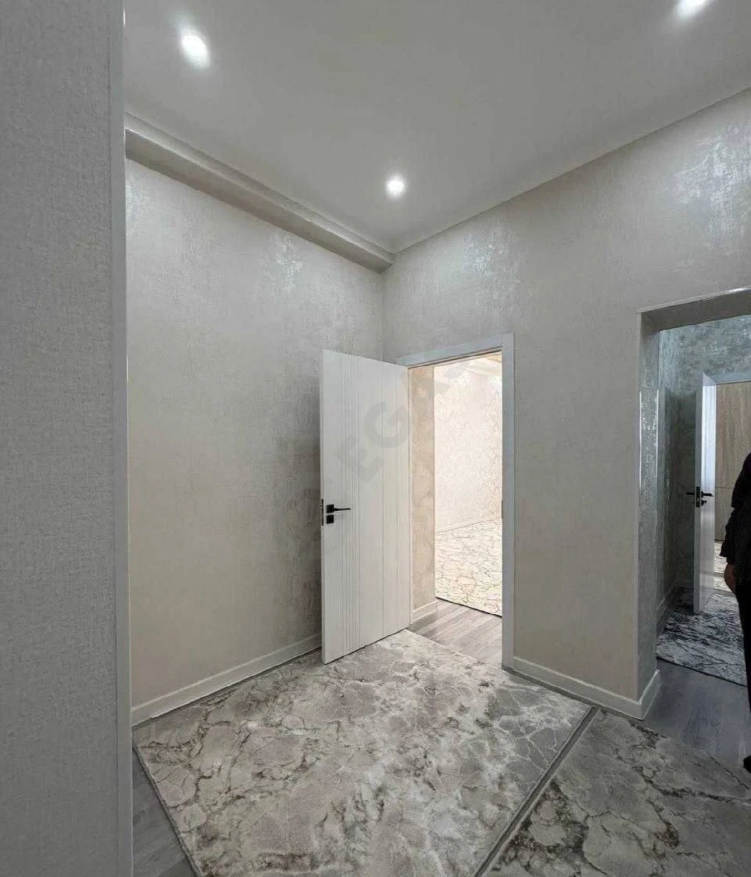2 xonali 3 - qavat - Cover Photo