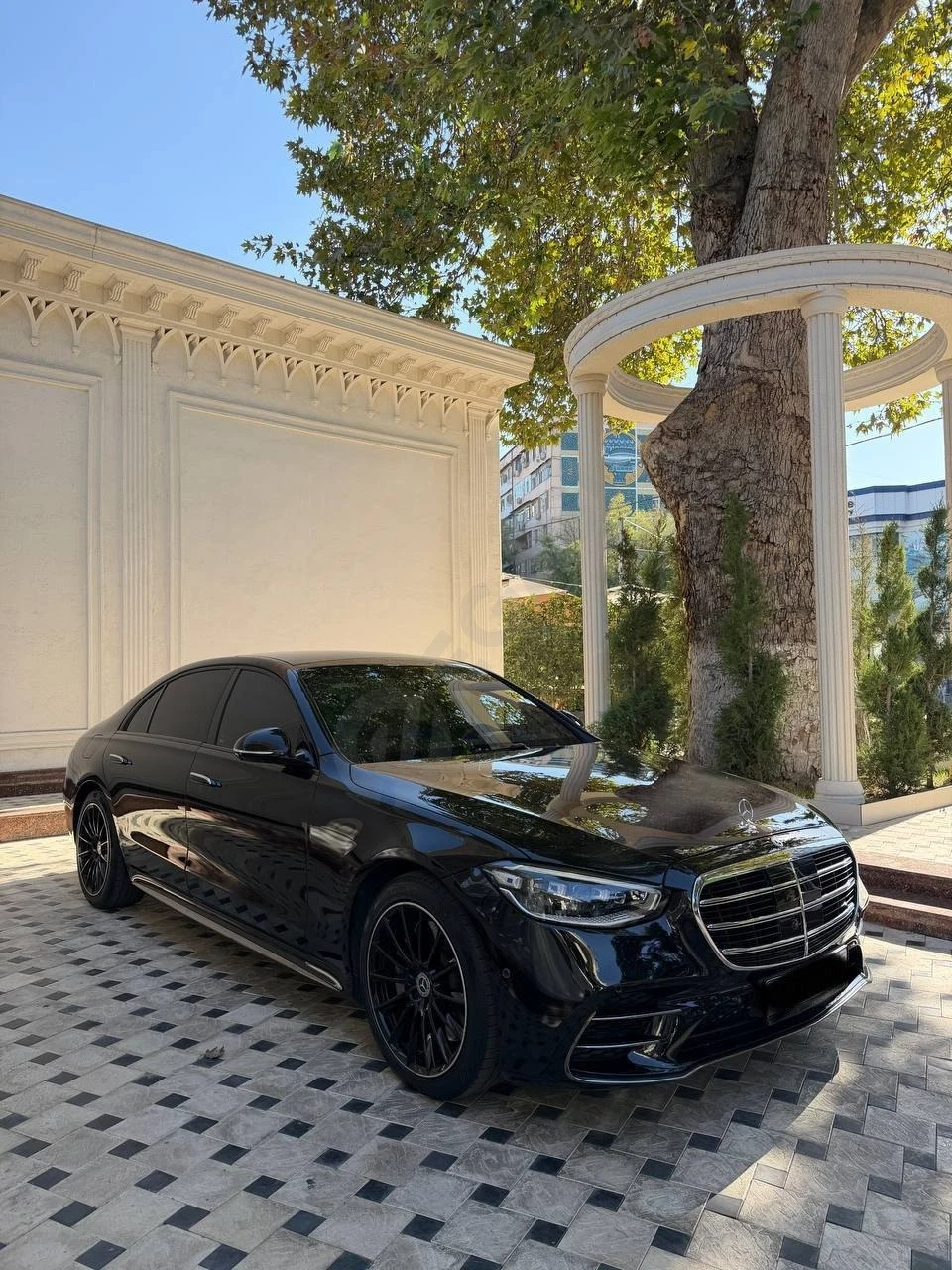 Mercedes-Benz S580 2023 - Cover Photo