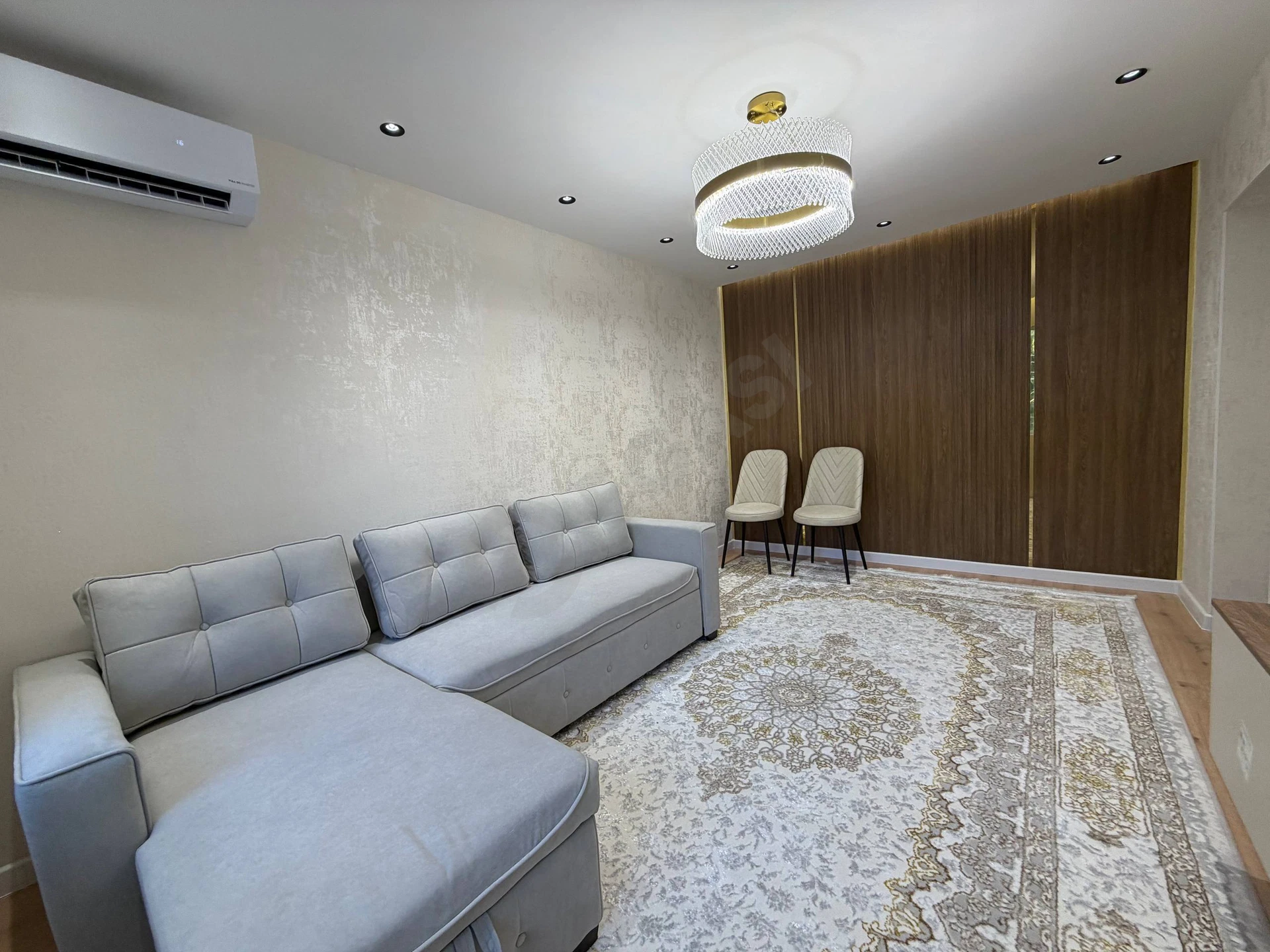 1-2/2/4 metro Novza, 28m² - Cover Photo