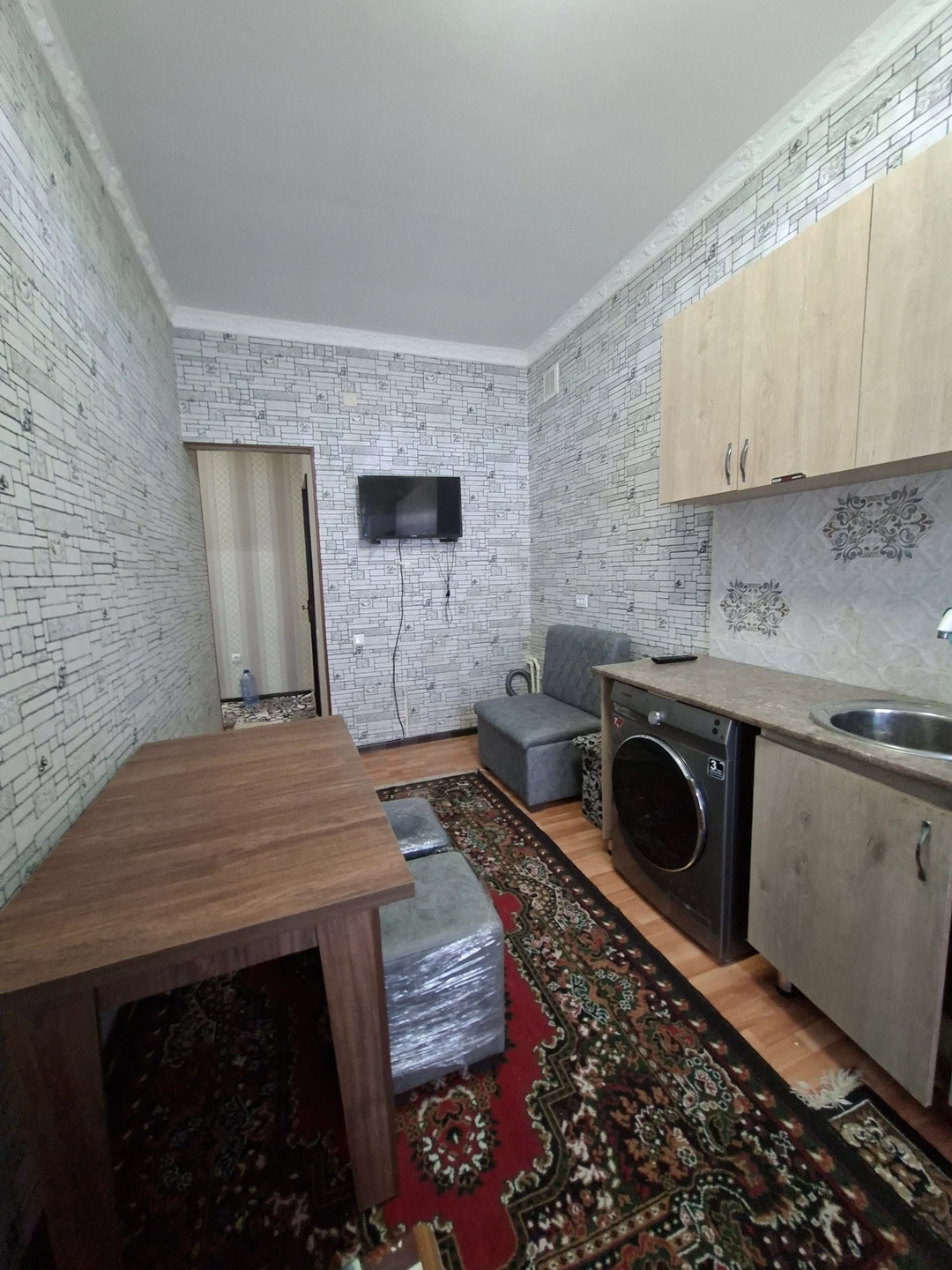 Image 4