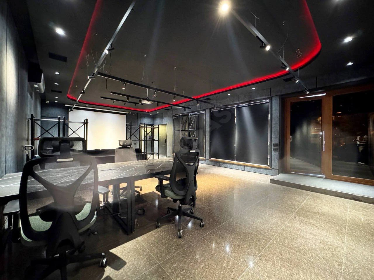 Ofis turar bo'lmagan xona Mirabadskiy rayon 170m2 - Cover Photo