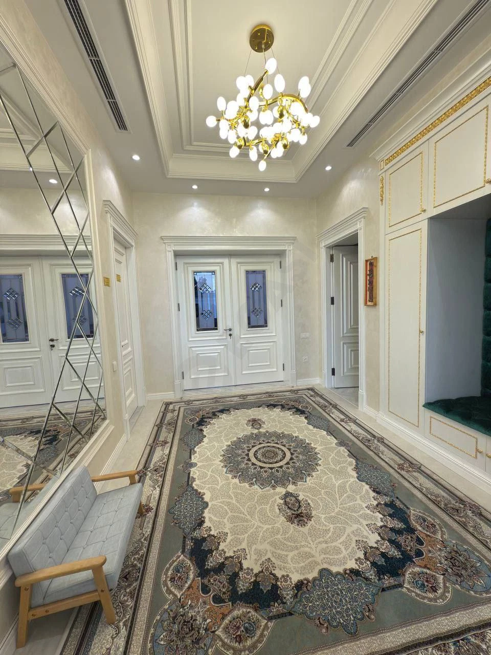 Yevrohom 490 m² 8 xonali Olimpiya Almazar - Cover Photo