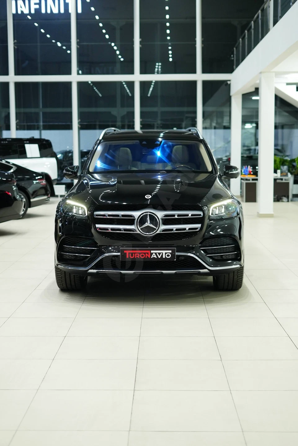 Mercedes-Benz GLS450 2023 - Cover Photo
