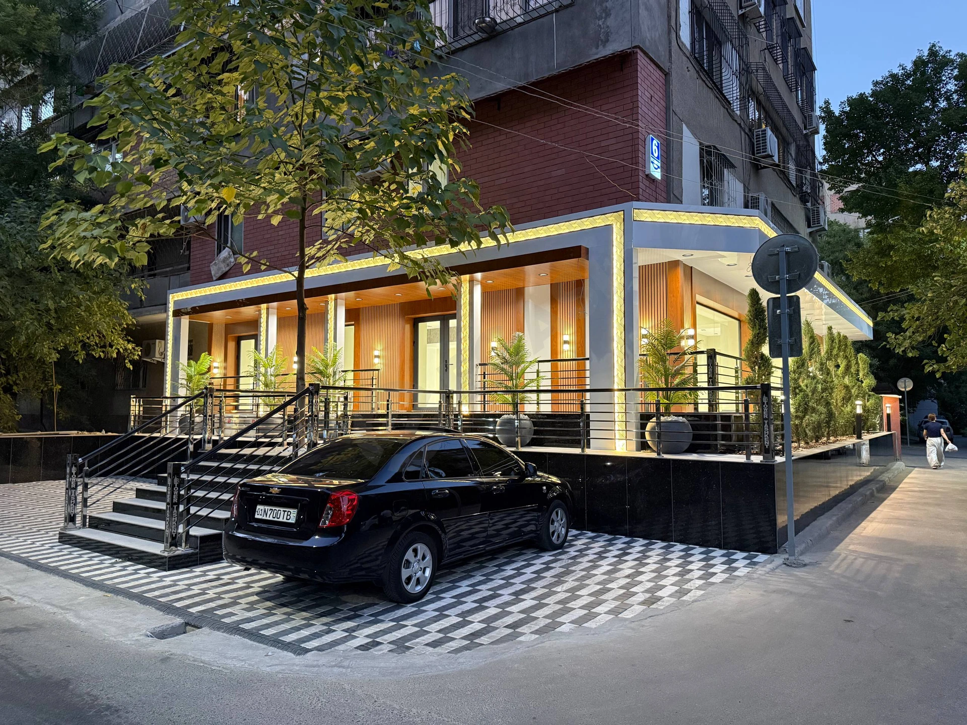 Ofis 150 m2 Mirzo-Ulugbek r-ni - Cover Photo