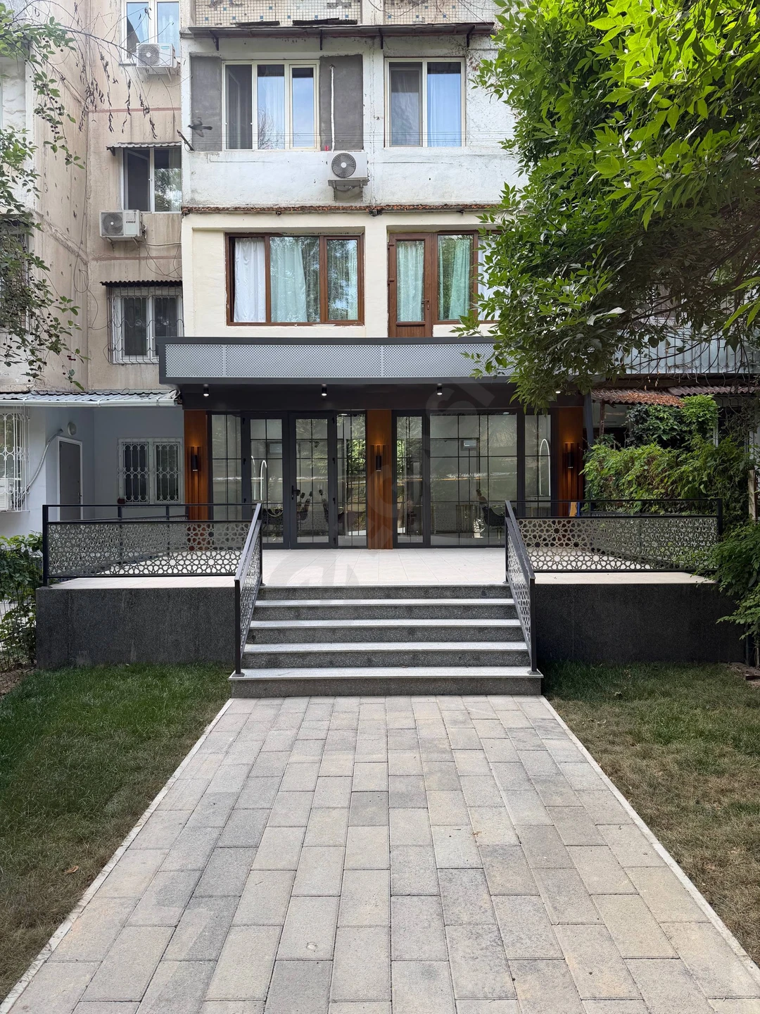 Ofis 95 m2 Mirzo-Ulugbek Tumani - Cover Photo