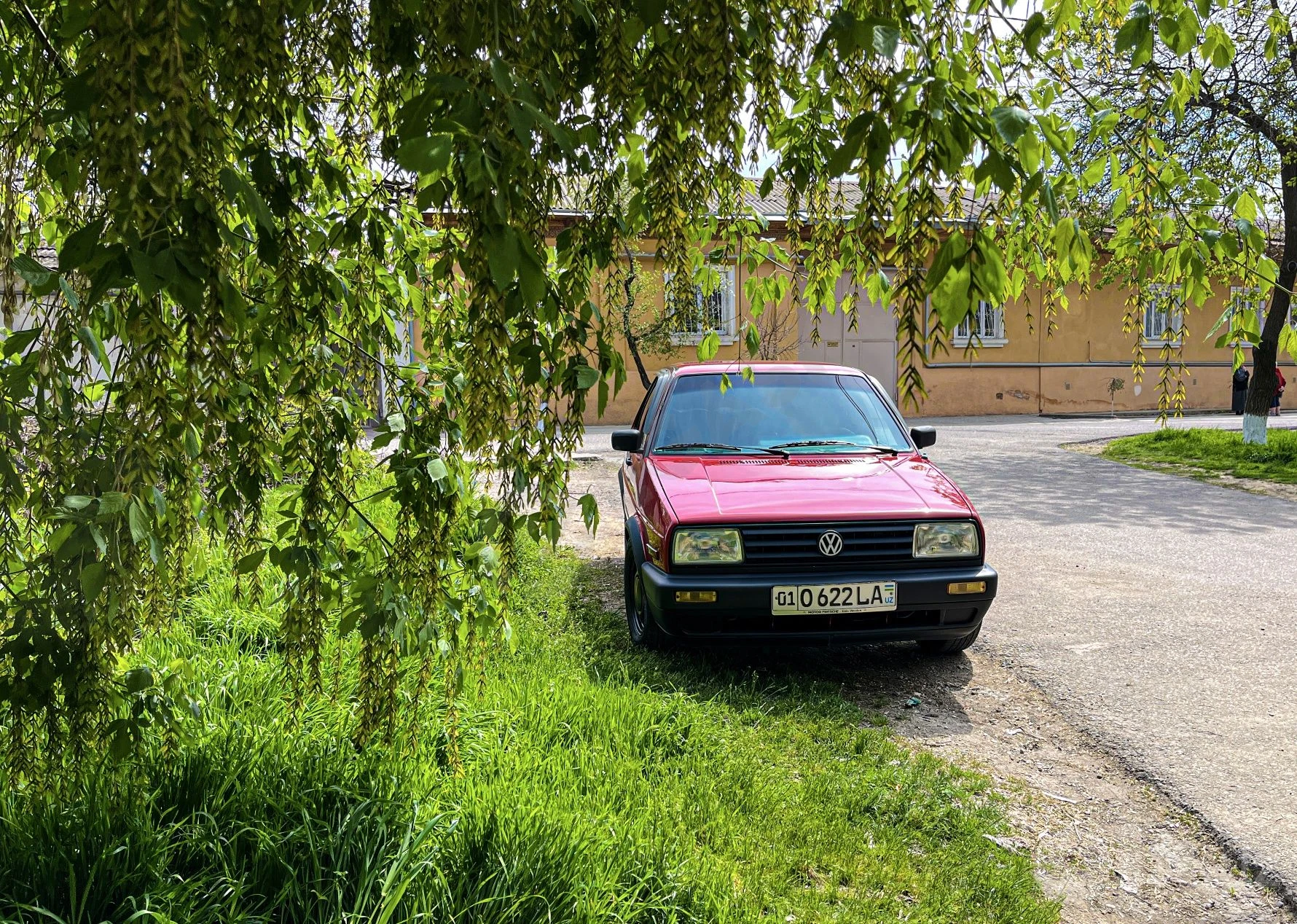 Avtomobil sotiladi - Cover Photo