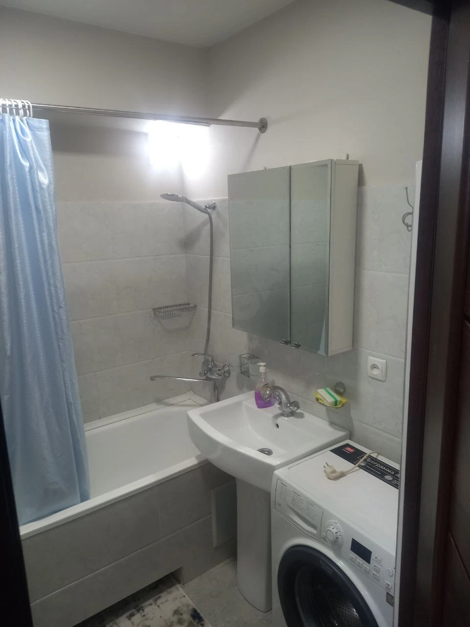 Image 3