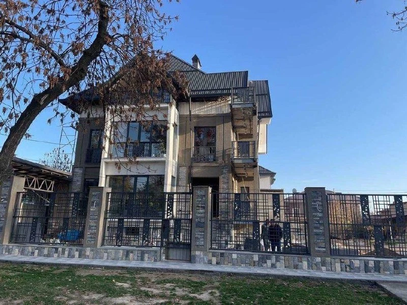 Bino ijaraga, Mirzo Ulug'bek tumani, 650m2 - Cover Photo