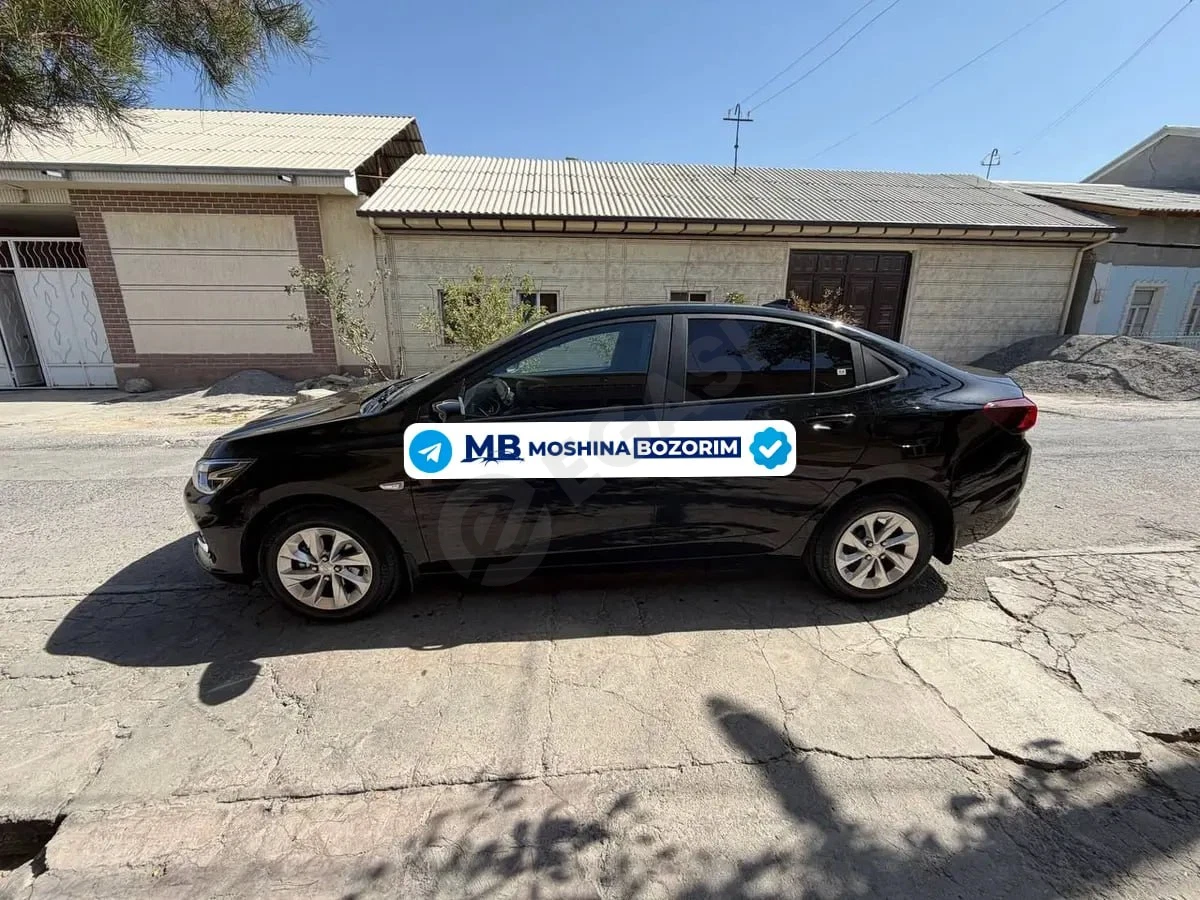 Chevrolet Onix 2025 - Cover Photo