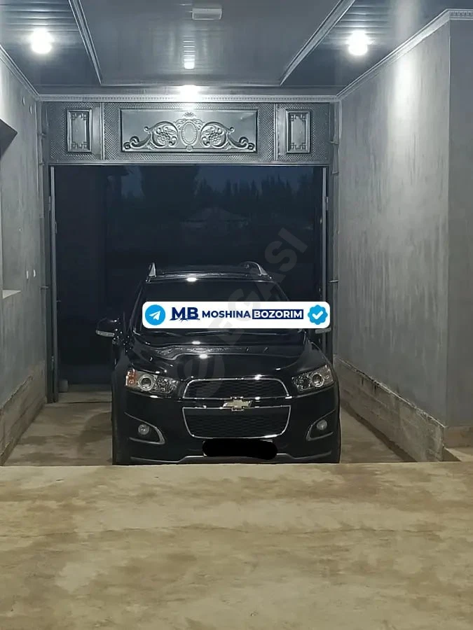 Chevrolet Captiva 2011 - Cover Photo