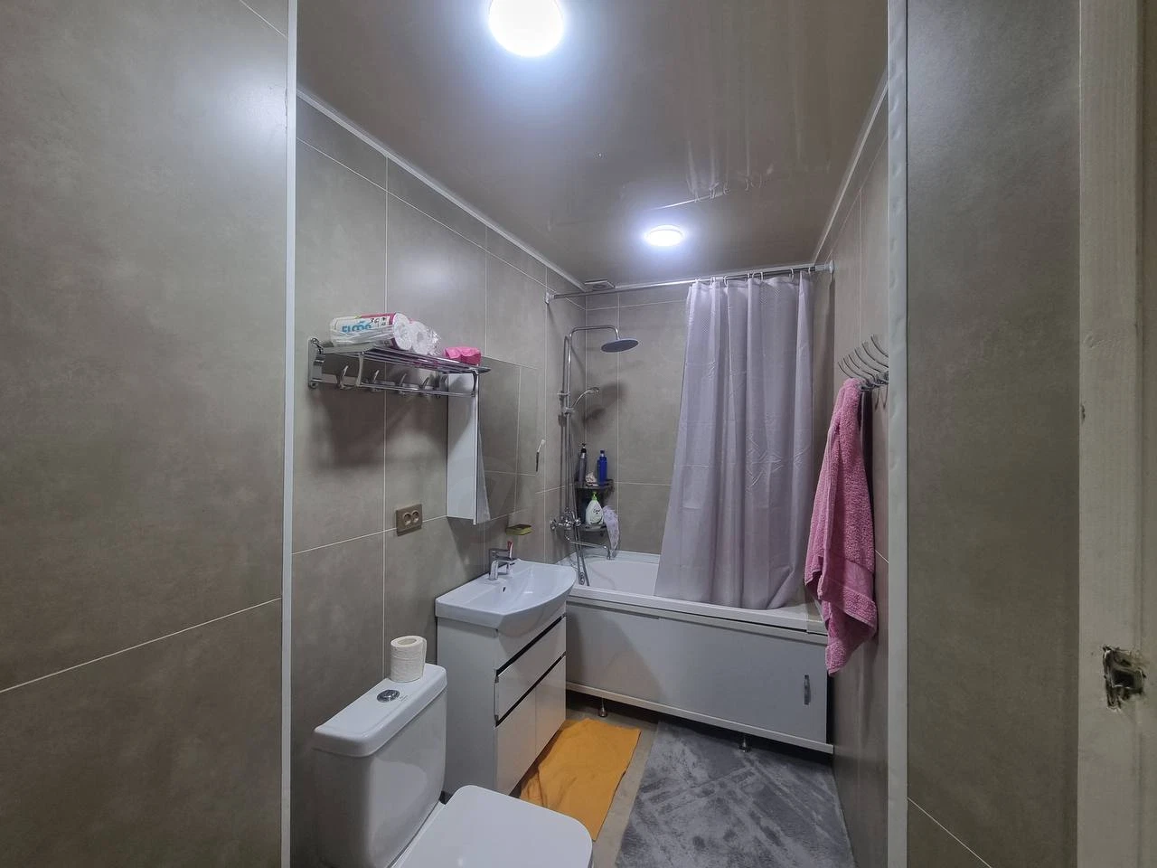 Image 4
