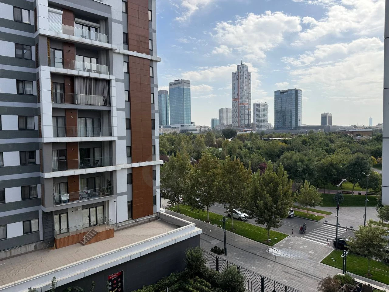 4-комнатная квартира Gardens Residence - Cover Photo