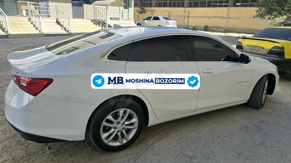 Chevrolet Malibu 2 2018 - Cover Photo