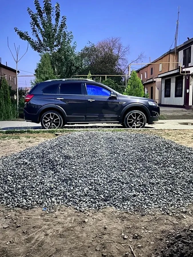 Chevrolet Captiva 2013 - Cover Photo