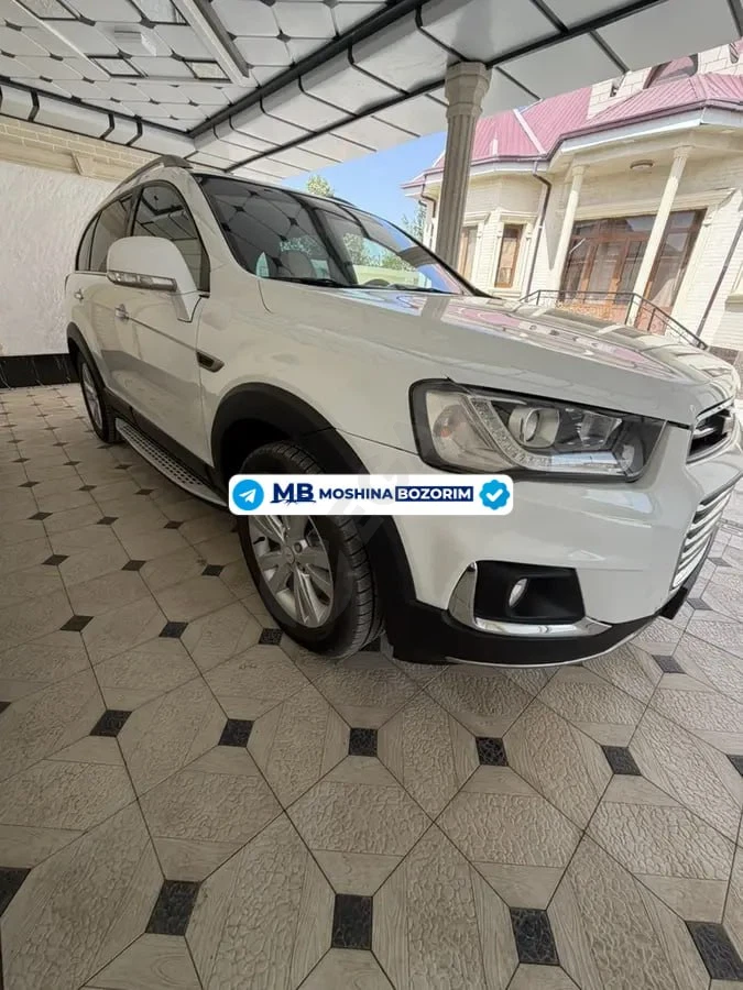 Chevrolet Captiva 2013 - Cover Photo
