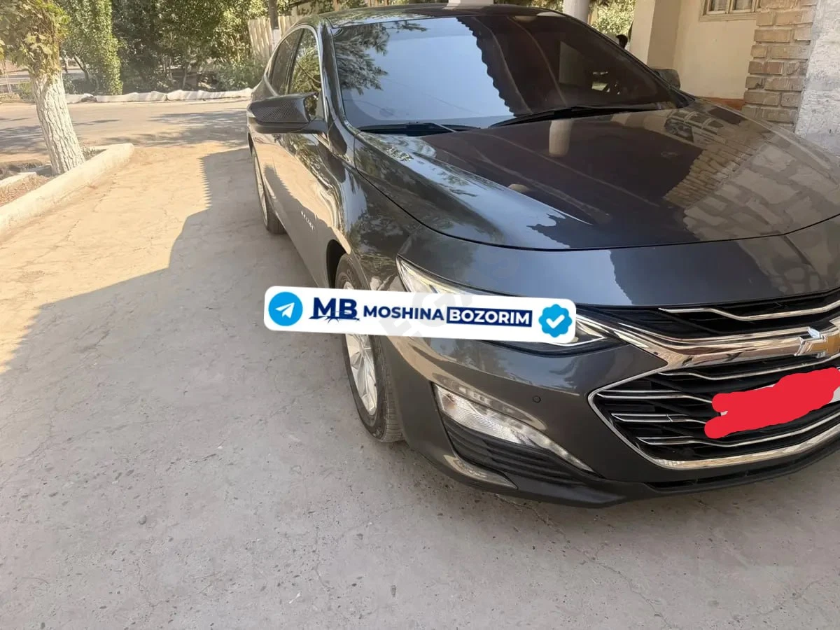 Chevrolet Malibu 2 2018 - Cover Photo