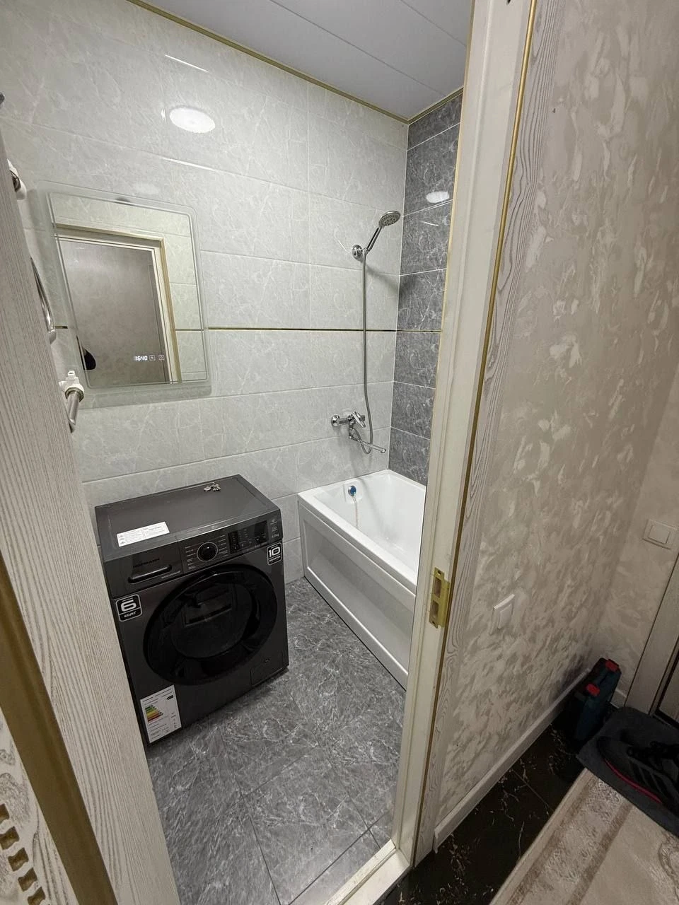 Image 7