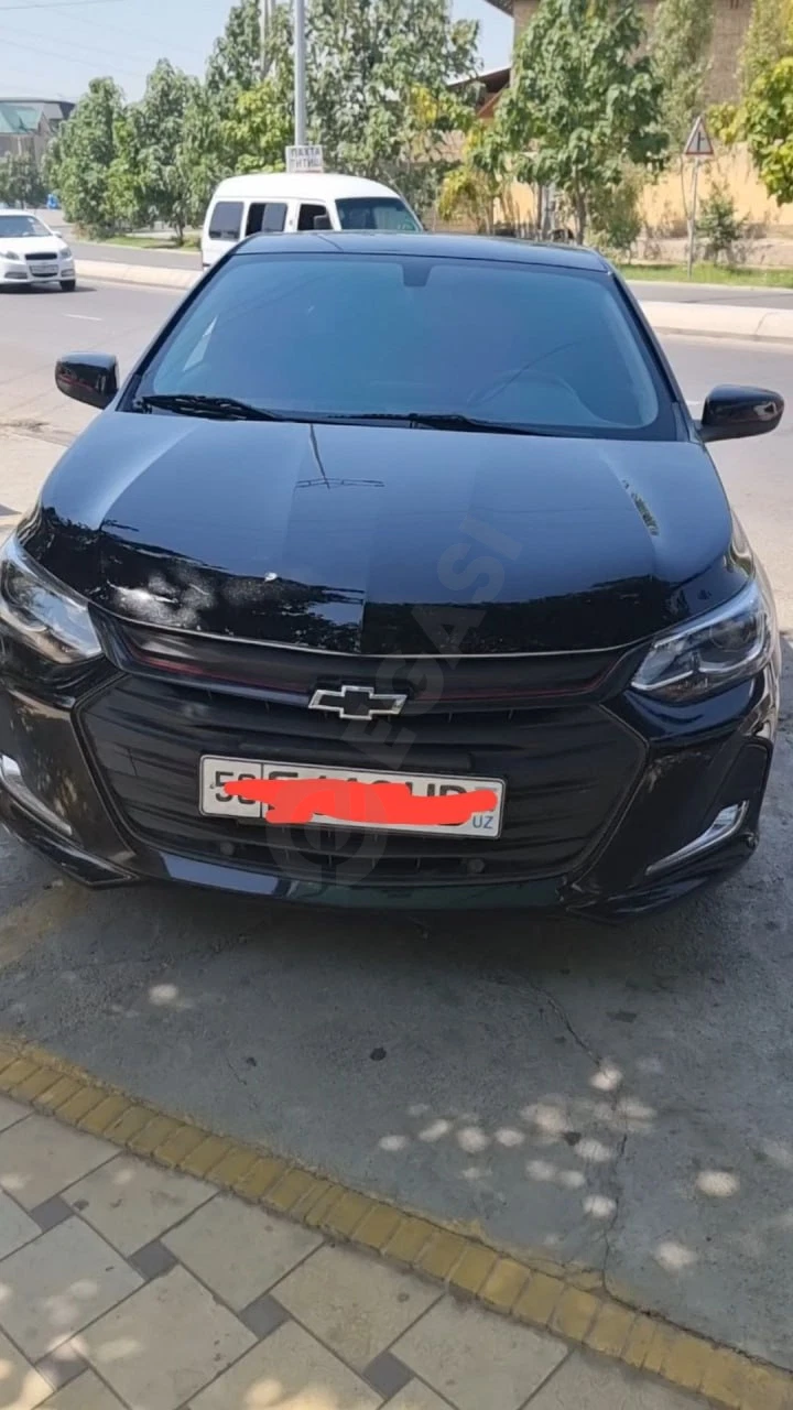 Chevrolet Onix Redline 2025 - Cover Photo