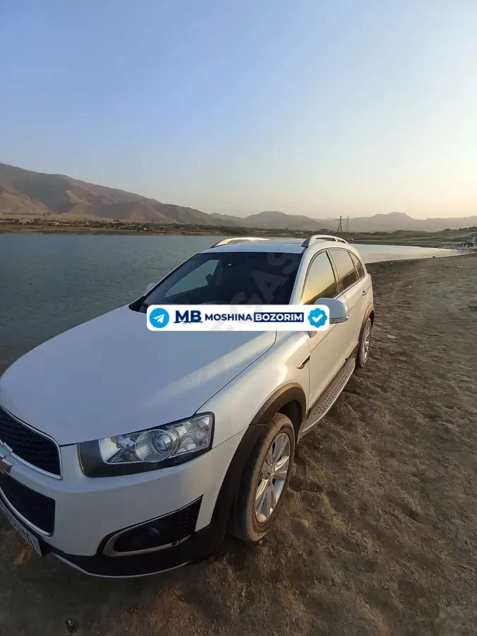 Chevrolet Captiva 2013 - Cover Photo