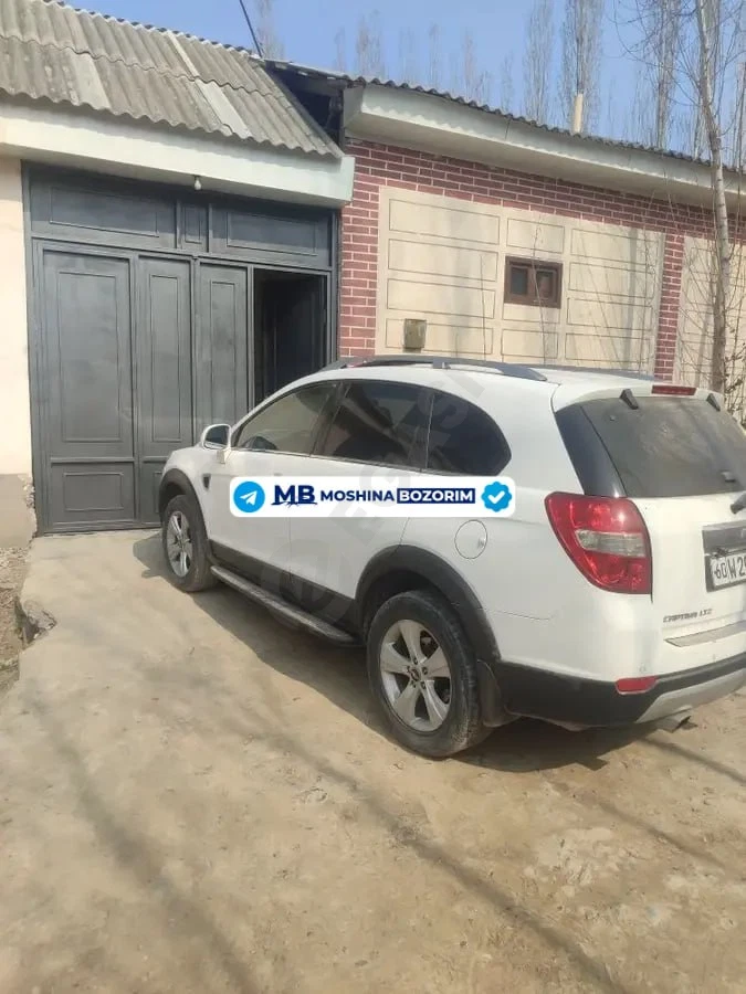 Chevrolet Captiva 2009 - Cover Photo