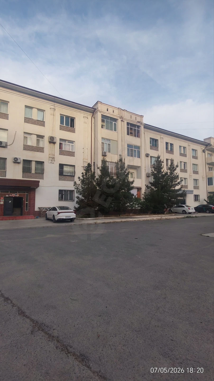 Квартира 3 комнаты, 94 кв.м, 1 этаж, Фаргона - Cover Photo