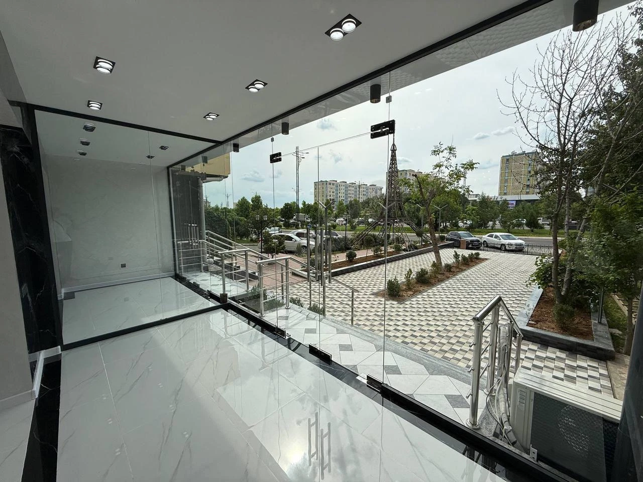 Image 4