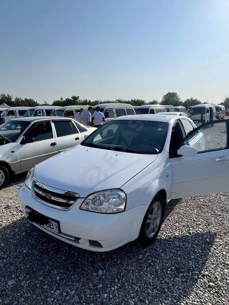 Chevrolet Lacetti, 2009 - Cover Photo