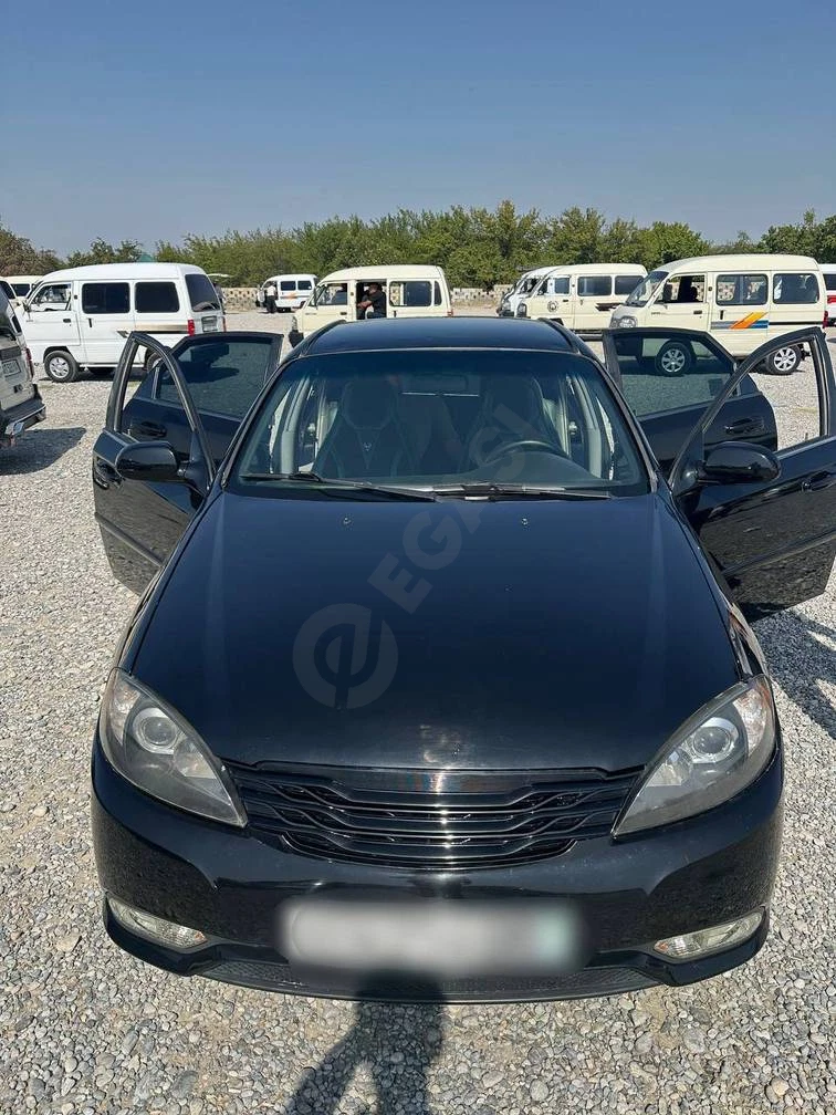 Chevrolet Lacetti, 2009 - Cover Photo