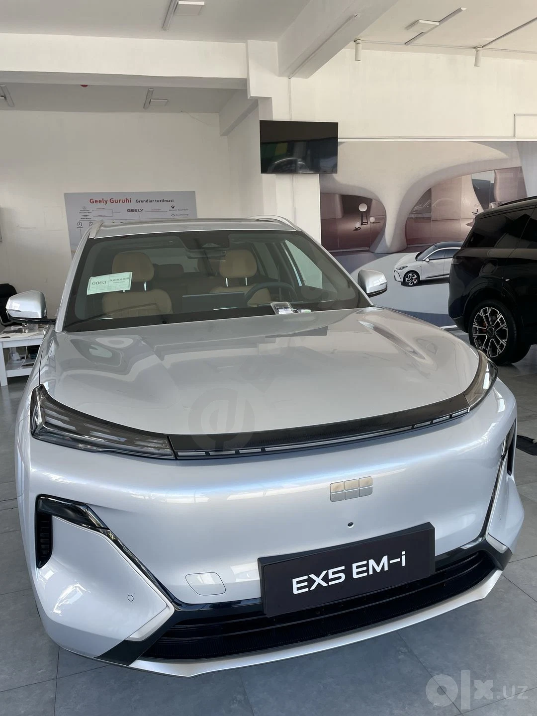 Geely ex-5 em-i hyibrit (2026) may oyida ishlab ch. Full - Cover Photo