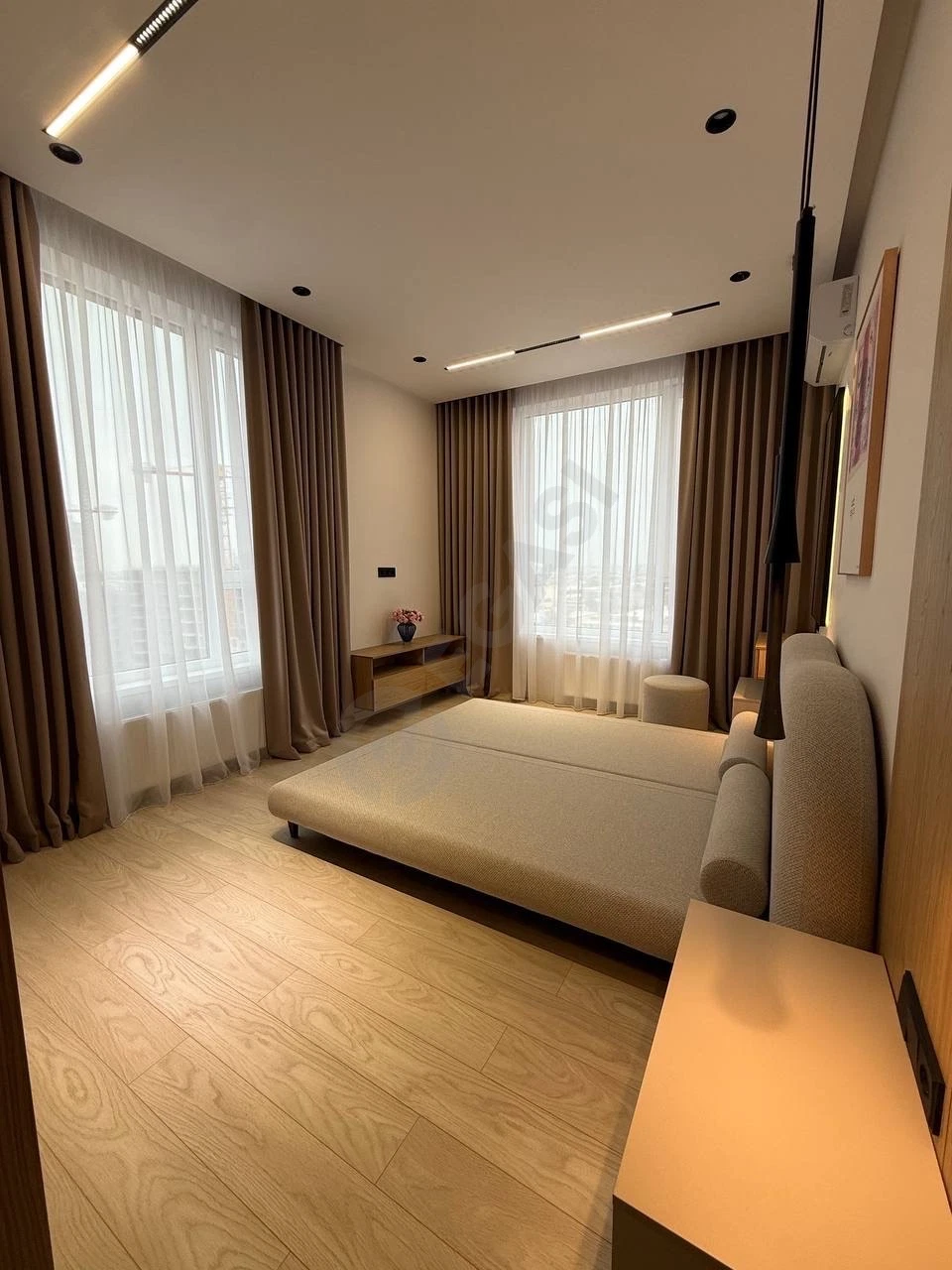 Квартира 3-комнатная в ЖК NRG Jomiy, 74 м², 10/12 этаж - Cover Photo