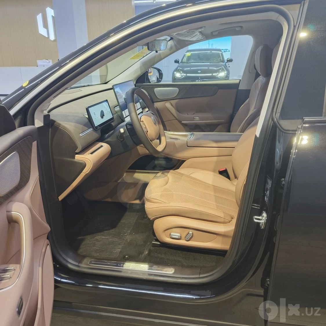 Image 4