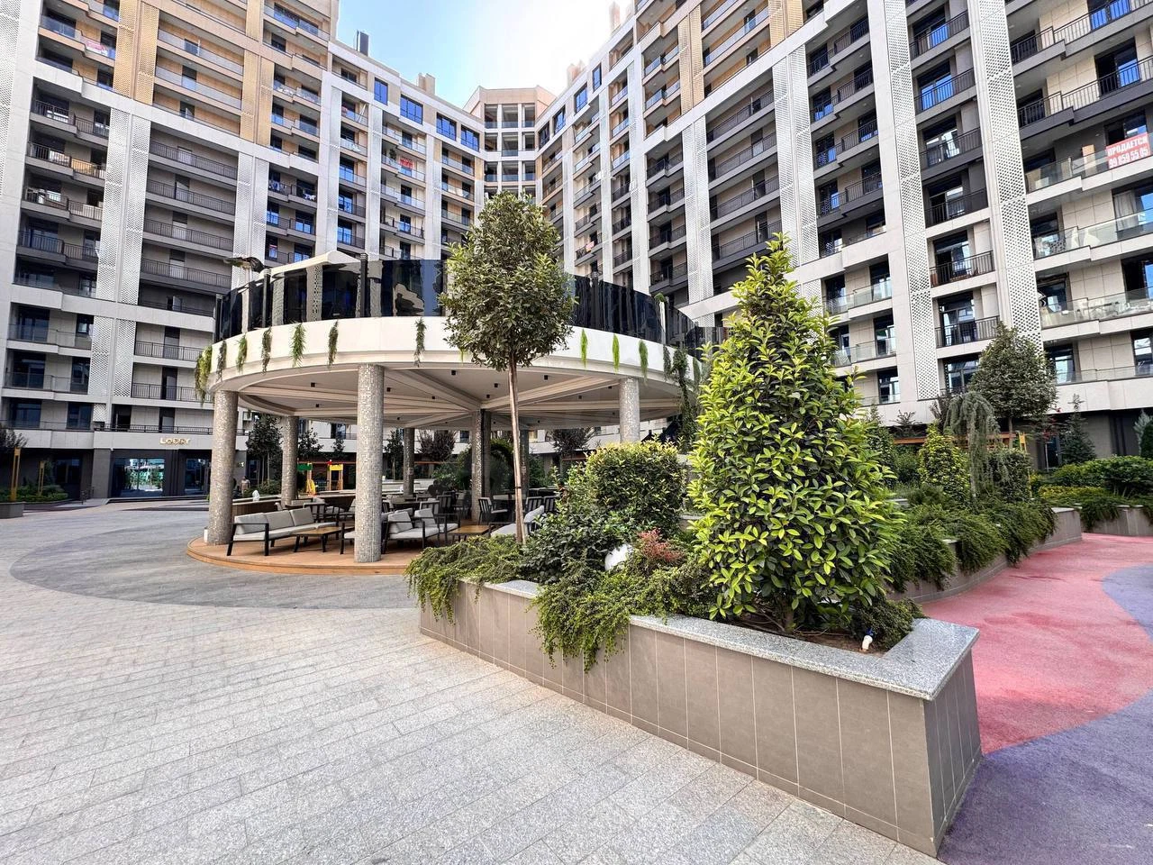 Квартира-коробка в ЖК Imperial Club City, 1 комната, 40 м2 - Cover Photo