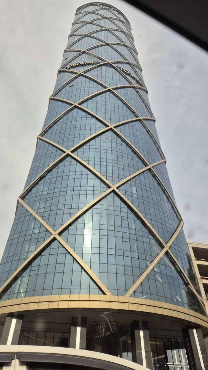 2-комнатная квартира в ЖК Piramit Tower, 30 этаж - Cover Photo