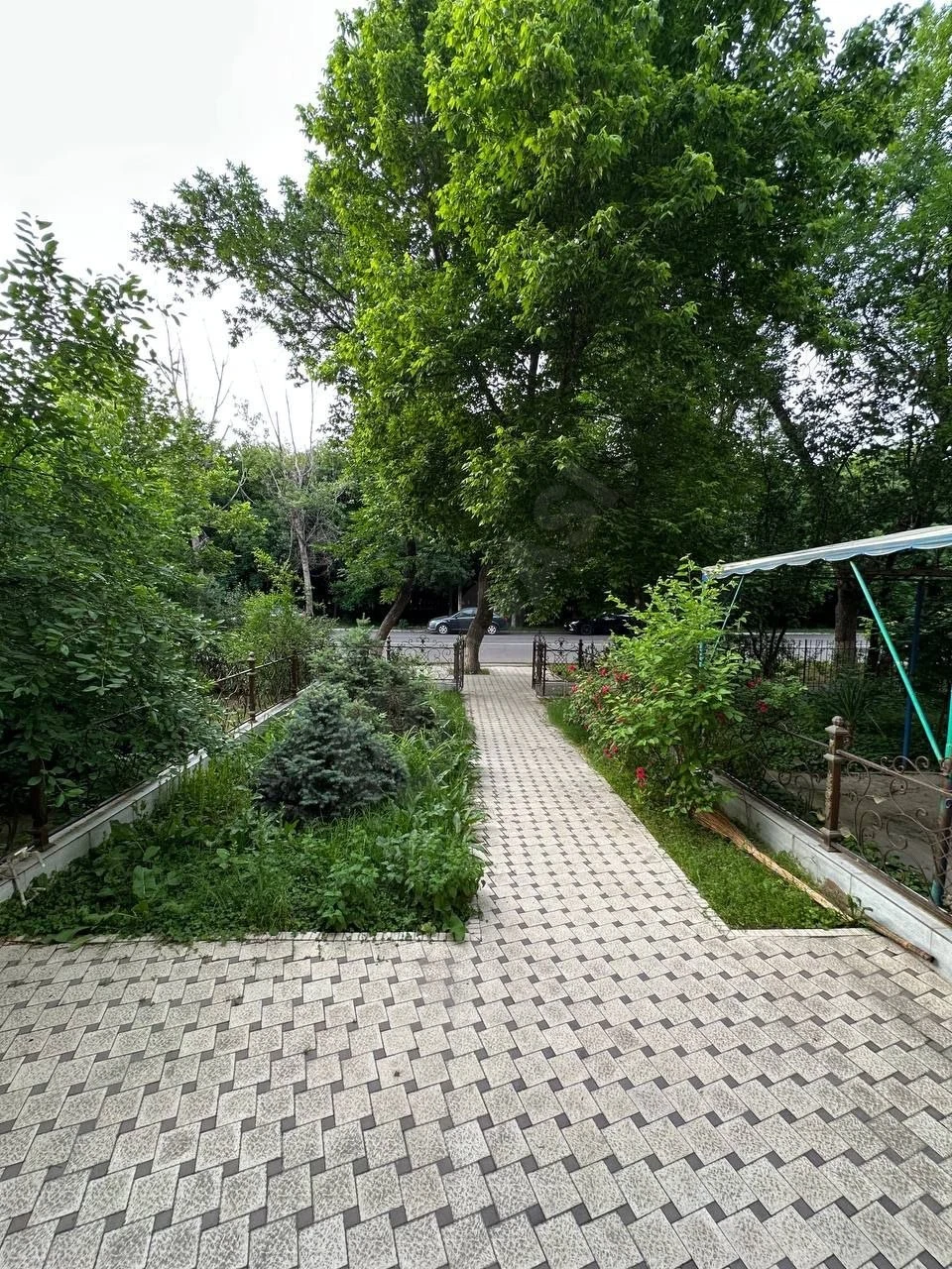 Нежилое помещение в массиве Эльбек, 70 м2 - Cover Photo