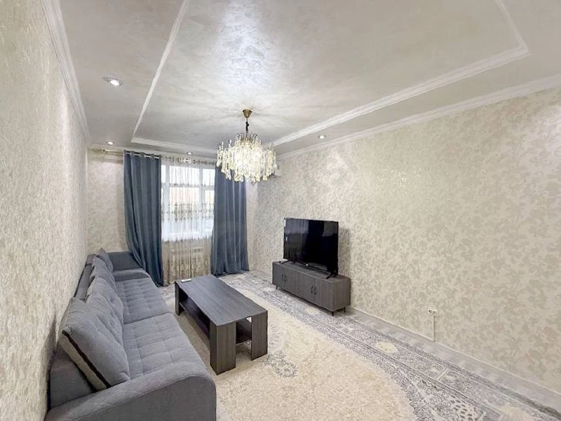 Golden House Квартира 3 комнаты 73 м² - Cover Photo