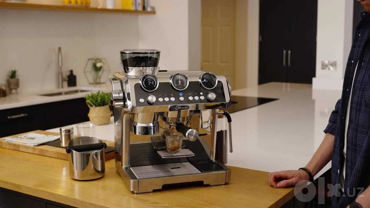 Кофеварка Delonghi 9865 La Specialista Maestro для ценителей кофе - Cover Photo