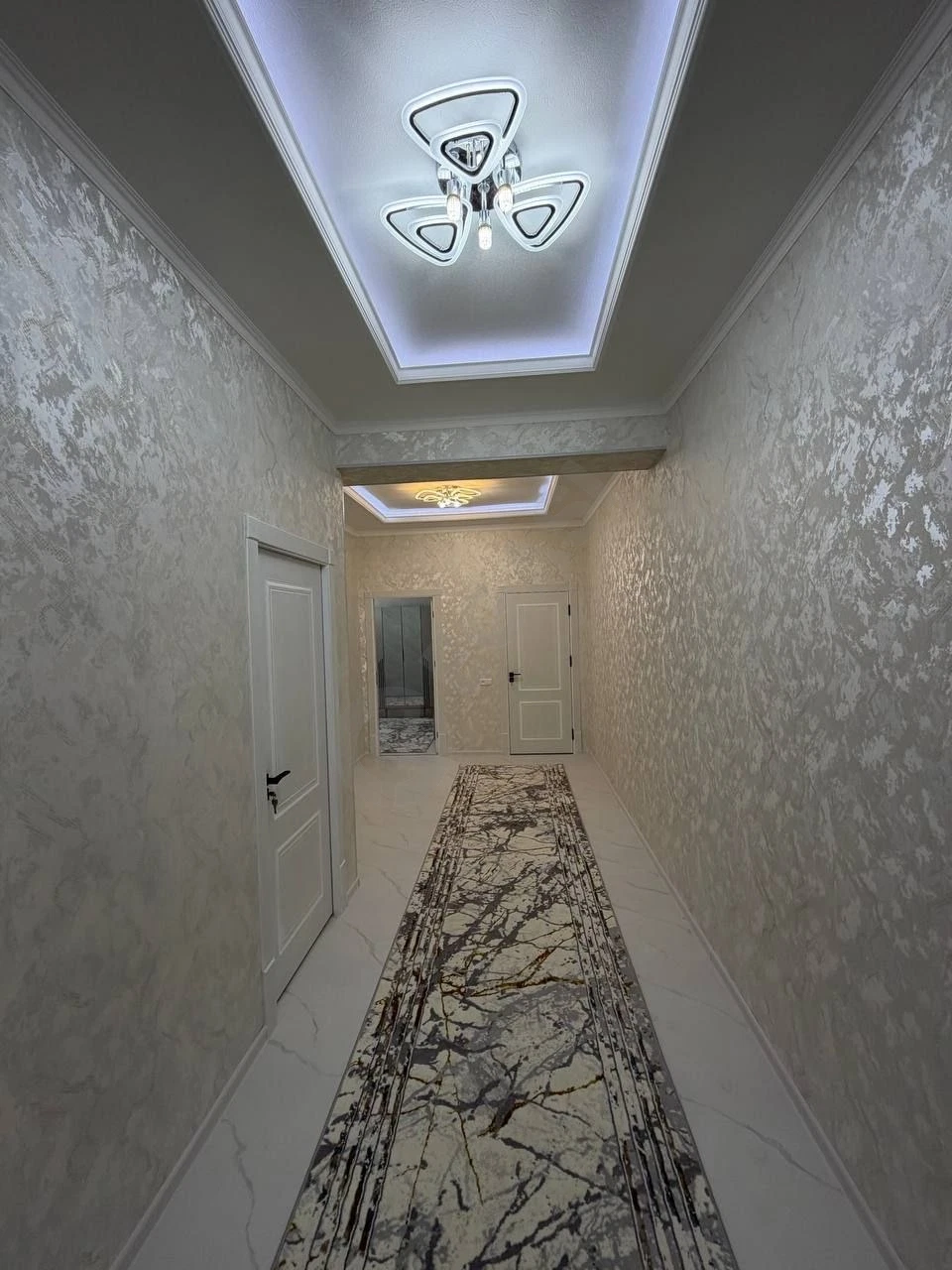 Квартира 2+3 комнаты, 78 м², новостройка - Cover Photo