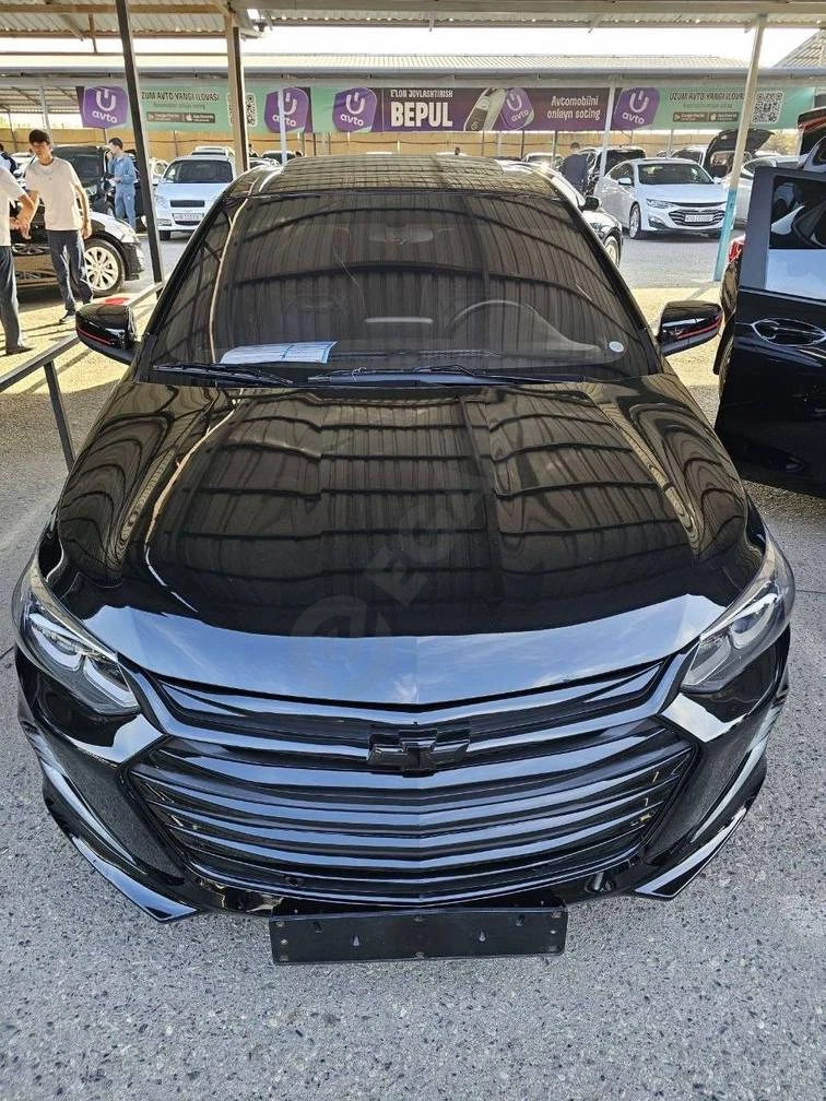 Chevrolet Onix, 2024 - Cover Photo