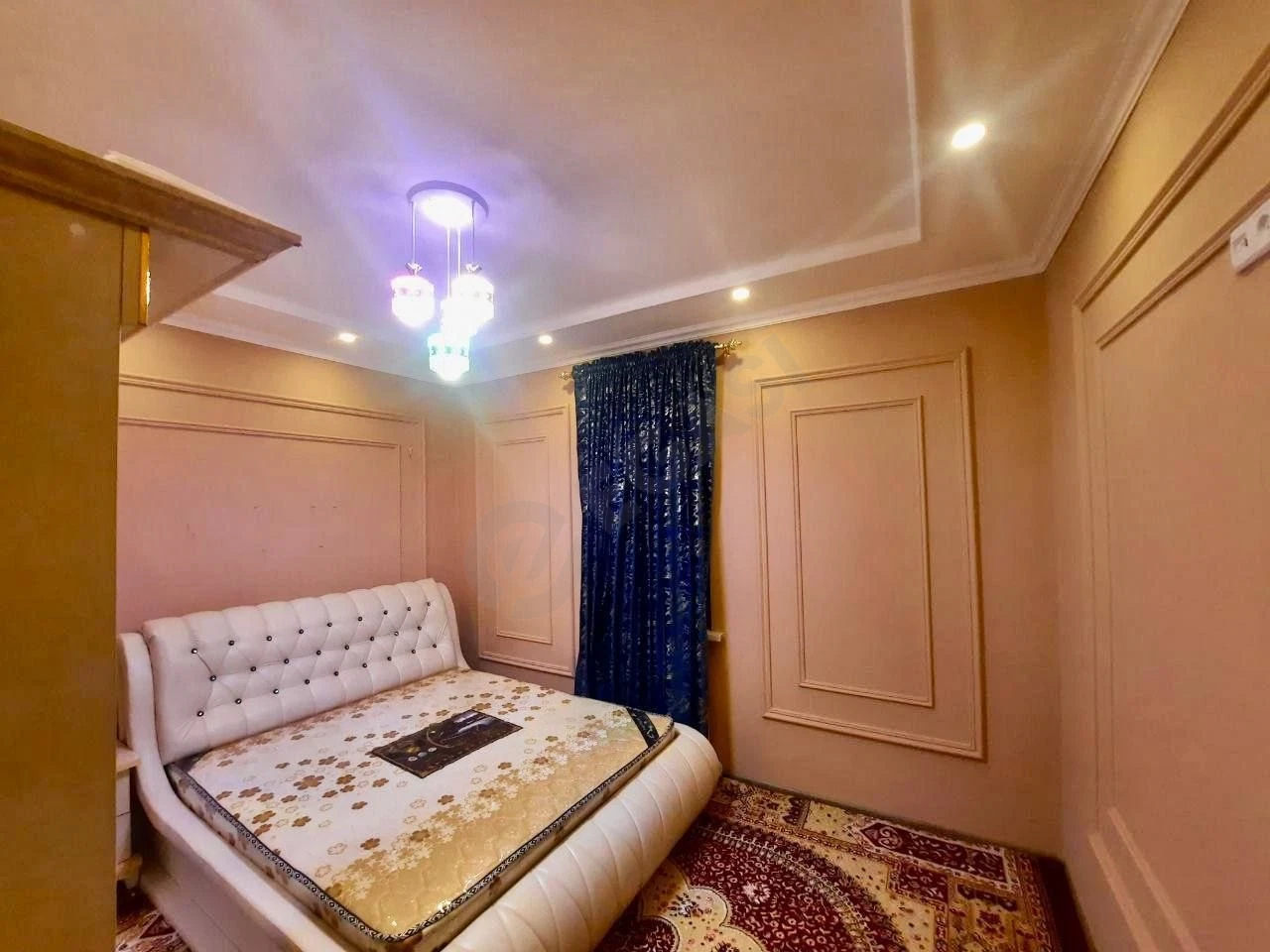 Квартира 2 комнаты 60 м² Фаргона Центр - Cover Photo