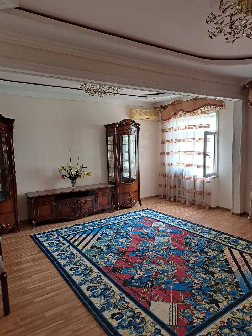 Apartment in Tashkent, Shaykhontokhur - 92 m² - 3rd Floor - Cover Photo