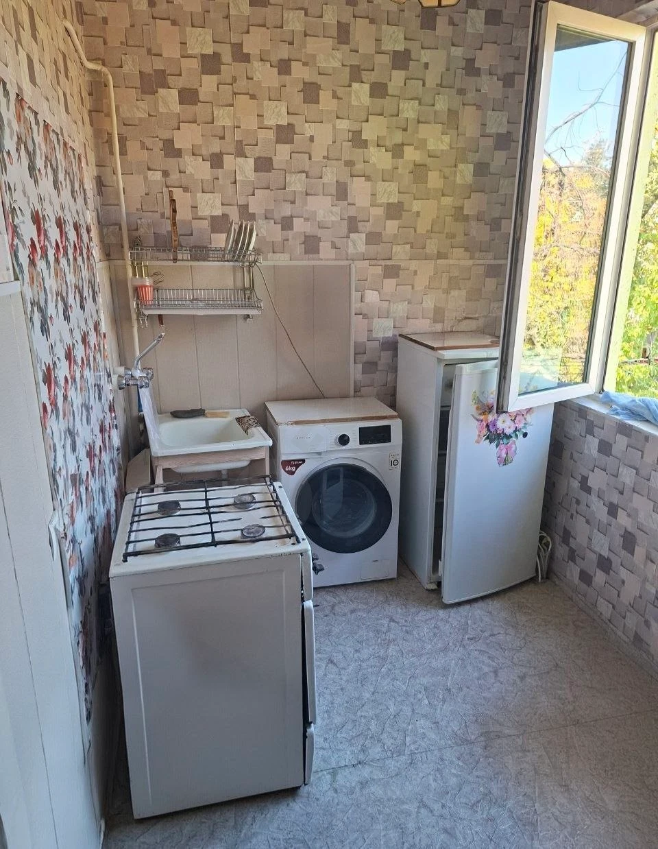 Image 1