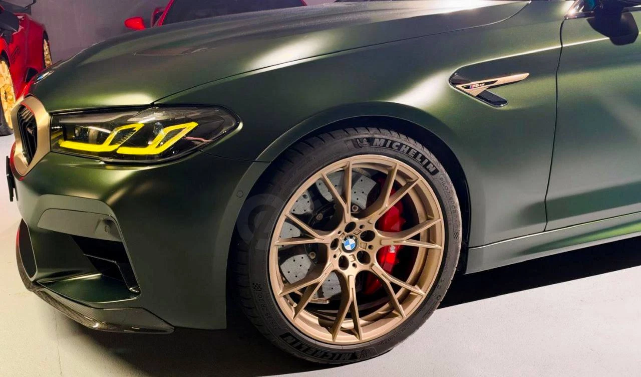 BMW M5 CS 2023 — rasm 3/8
