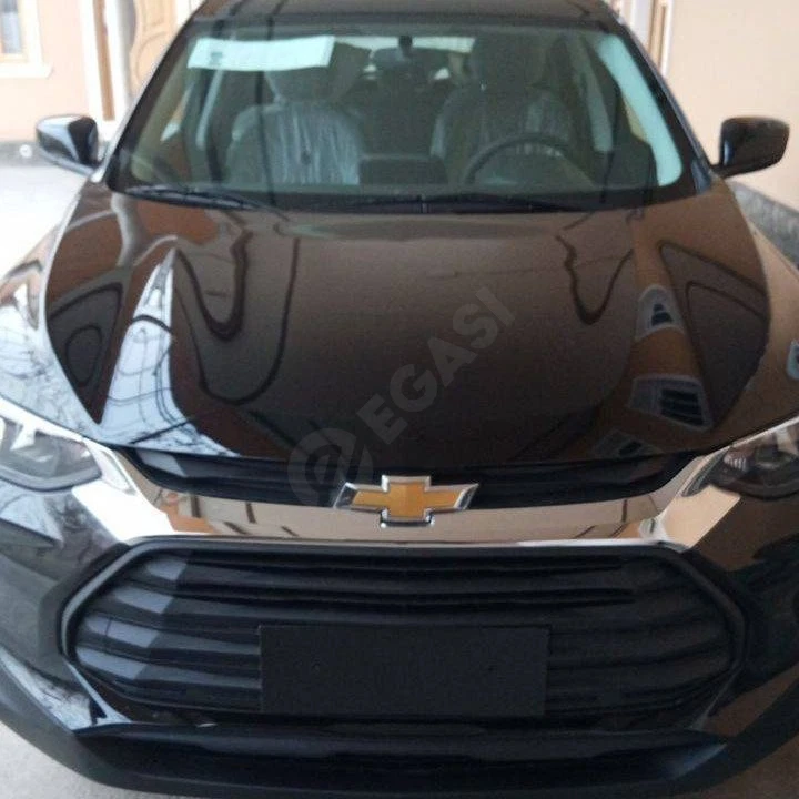 Chevrolet Tracker 2025 — rasm 1/1