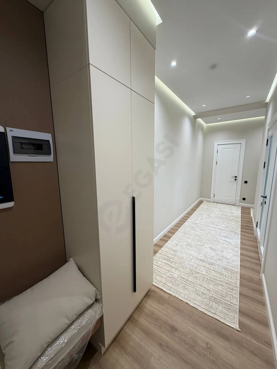 Kvartira 2 xonali, 72m2, Yakkasaroy — rasm 7/8